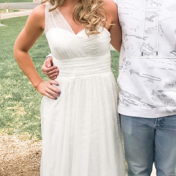 White sequined, one shoulder gown - Picture 3 of 13